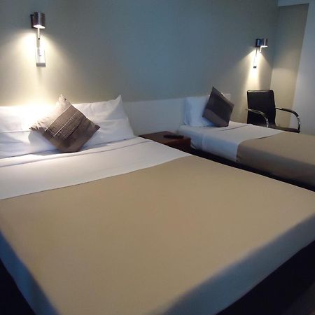 Moondarra Motel Innisfail Esterno foto