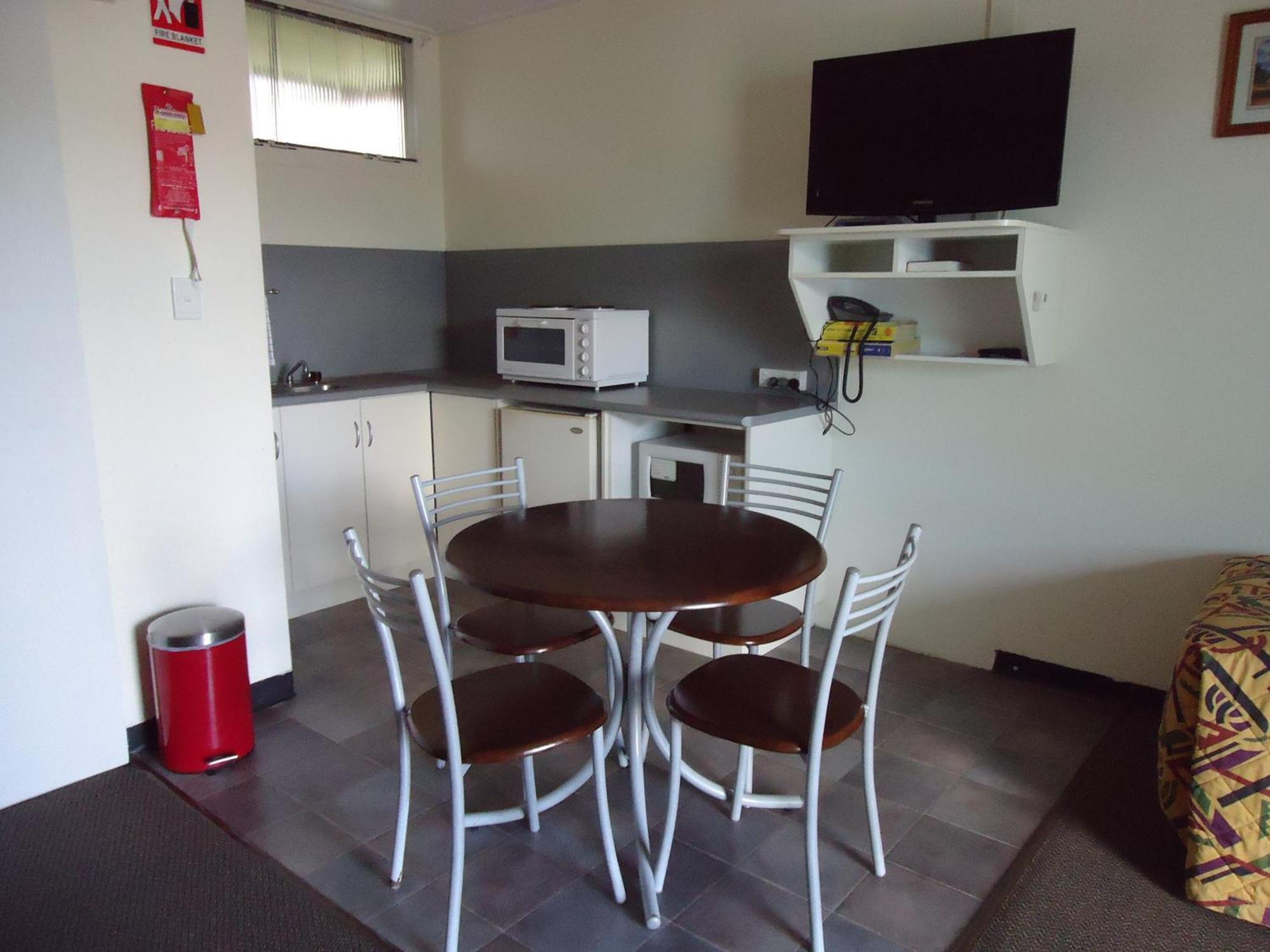 Moondarra Motel Innisfail Esterno foto
