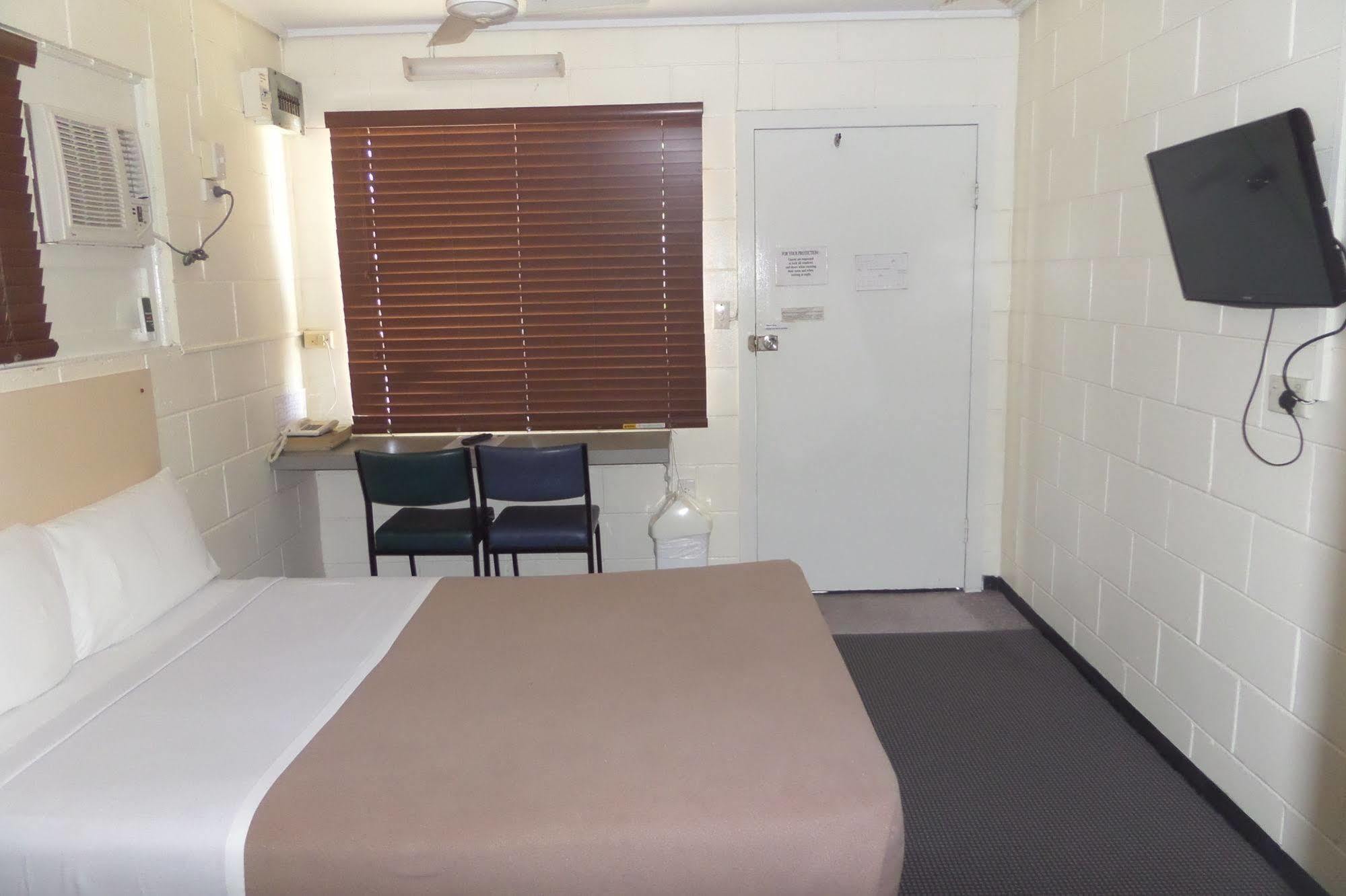 Moondarra Motel Innisfail Esterno foto