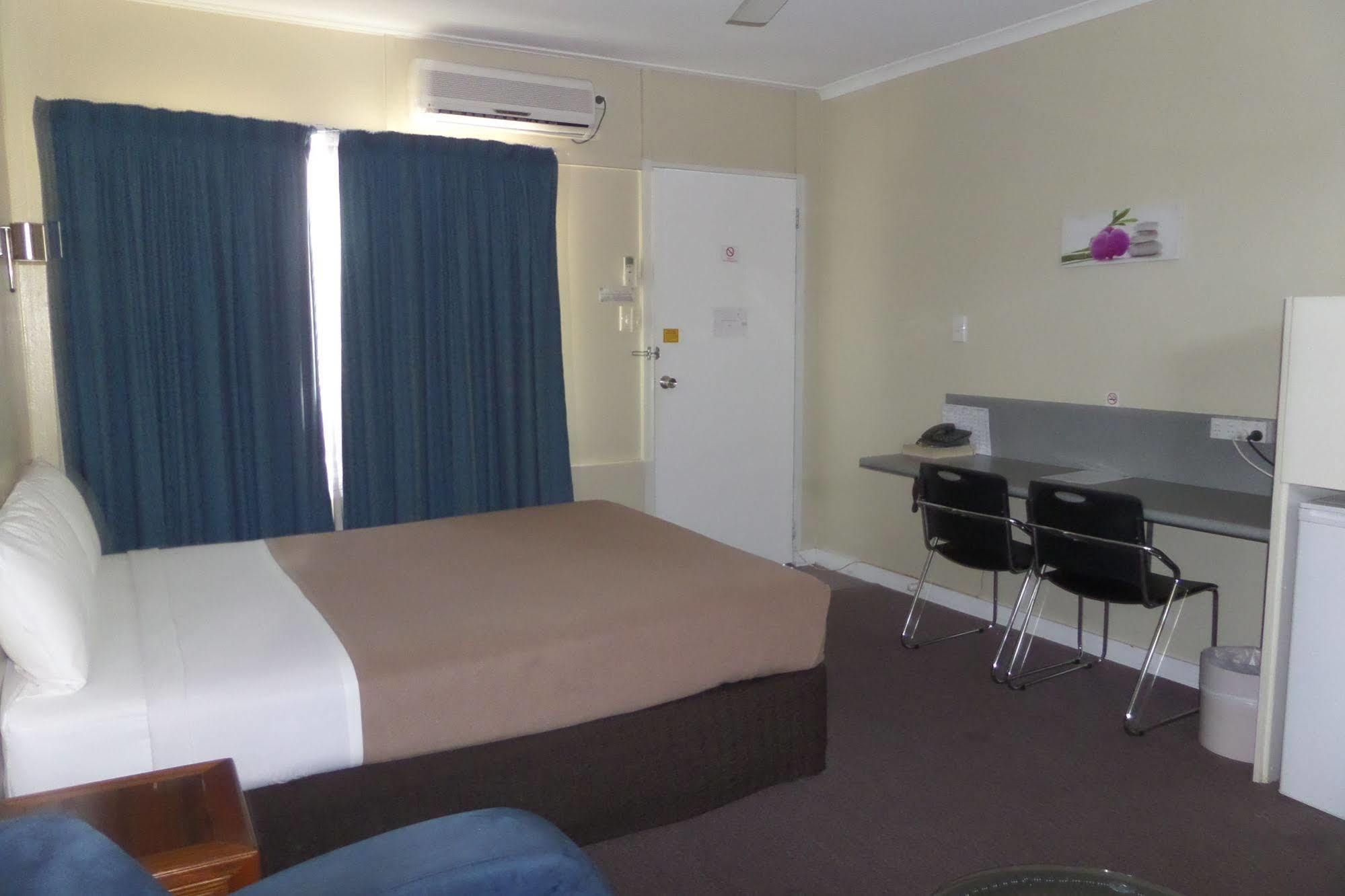 Moondarra Motel Innisfail Esterno foto