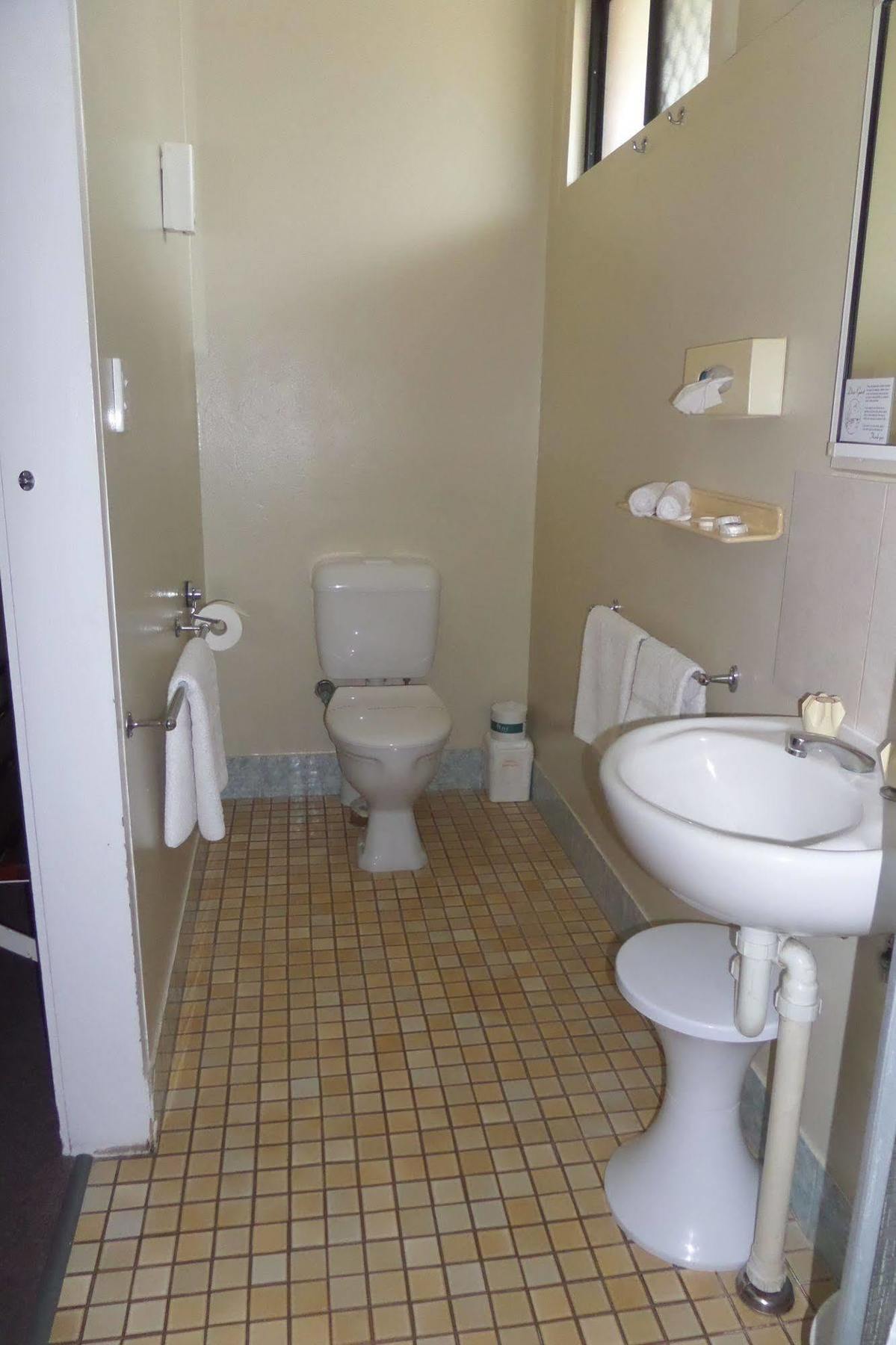 Moondarra Motel Innisfail Esterno foto