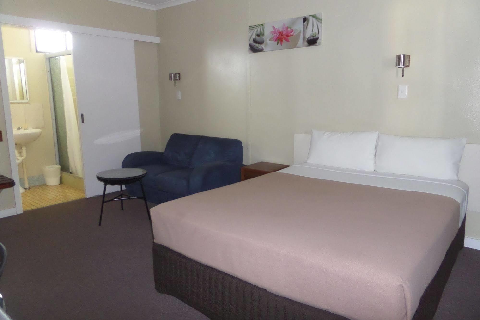 Moondarra Motel Innisfail Esterno foto